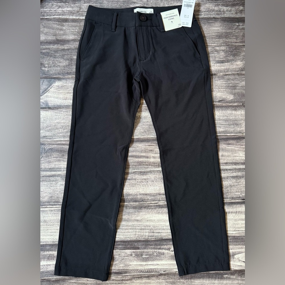 NWTs Black Abercrombie Kids Performance Chinos Dress Slacks Pants 7/8